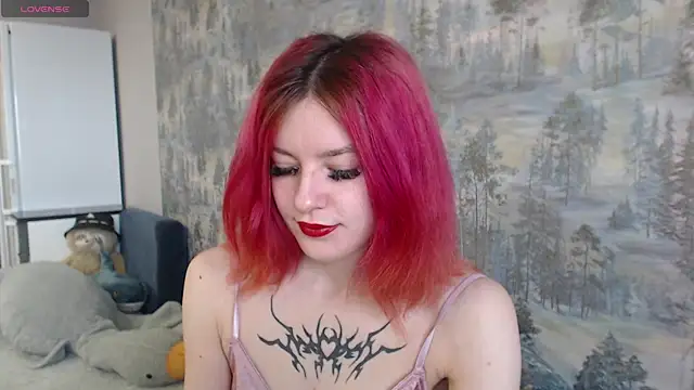 Snapshot of __Elina__ chatting on November 5, 2025, 5:43 am Elina online show from November 5, 2025, 5:43 am