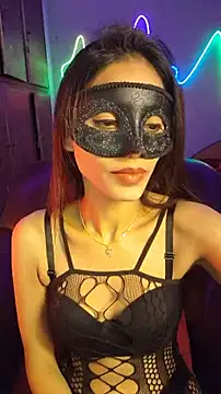 royeoy22 online show from December 17, 2025, 1:27 pm