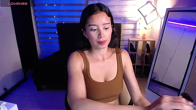  Mia Evans 1 online show from October 28, 2025, 7:35 pm