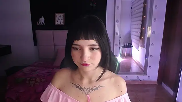  Charlotte Collins  online show from January 15, 2026, 2:42 pm