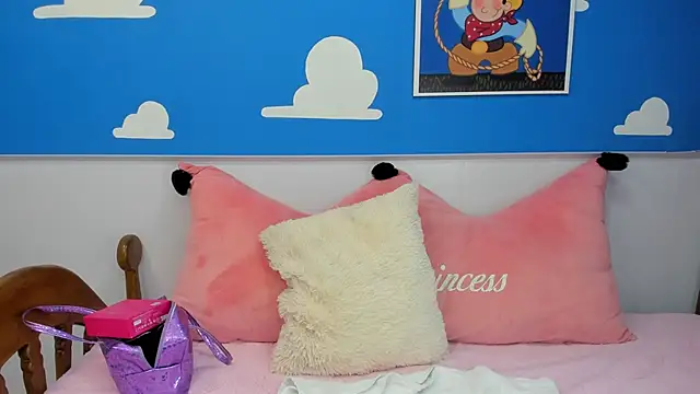 miss  evolet online show from September 30, 2025, 11:05 am