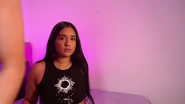 Snapshot of mae_nathan_ chatting on May 7, 2026, 12:04 am mae nathan online show from May 7, 2026, 12:04 am