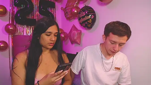 mae nathan  online show from November 12, 2025, 3:32 am