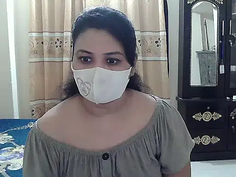 Elena cruz5 online show from October 7, 2025, 2:40 pm