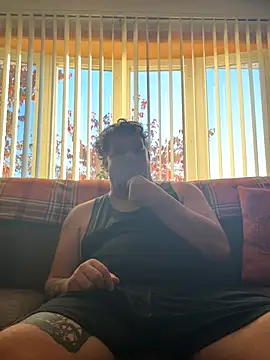 Stephanie1984 online show from October 21, 2025, 12:04 pm