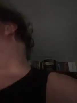 Stephanie1984 online show from April 12, 2026, 3:32 am