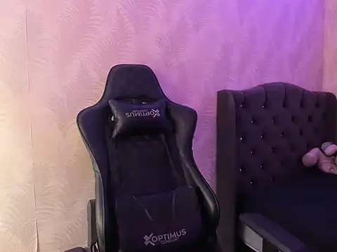 bull cam online show from November 26, 2025, 8:53 pm