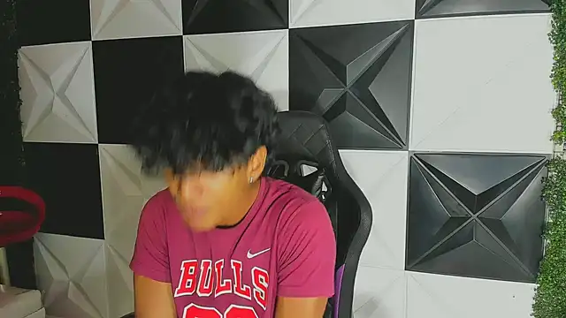 bull cam online show from October 6, 2025, 7:36 pm