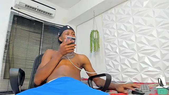 Jax Maliq online show from September 11, 2025, 2:22 am