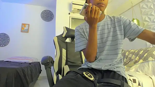 Jax Maliq online show from September 26, 2025, 2:18 am