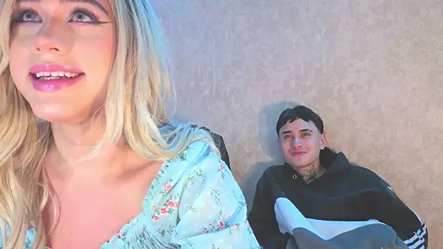 Snapshot of saraah_queen1 chatting on October 25, 2025, 4:11 am saraah queen1 online show from October 25, 2025, 4:11 am