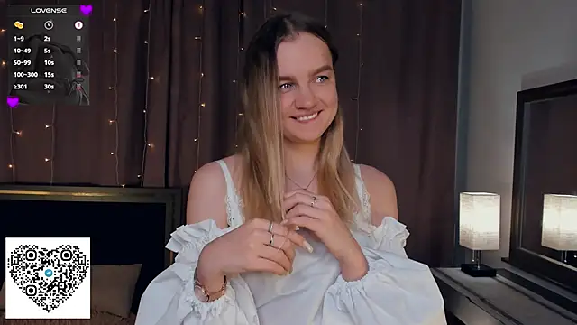 KerenFurguson online show from September 26, 2025, 7:43 pm