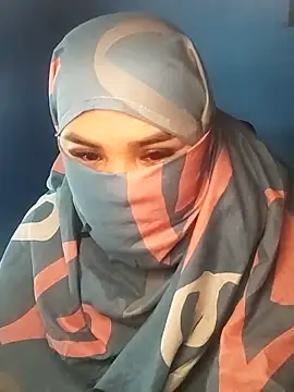 Nayla-Mouna online show from October 30, 2025, 5:43 pm