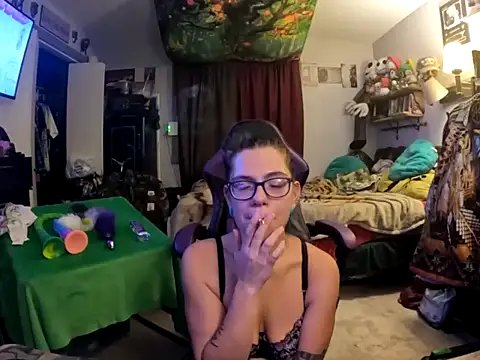 R4inbowK1tty online show from November 15, 2025, 3:21 am