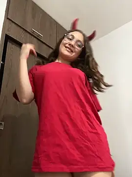 mia evanss26 online show from October 30, 2025, 8:50 pm