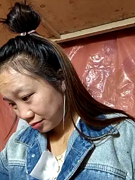 liu-liusexy online show from November 8, 2025, 3:37 pm