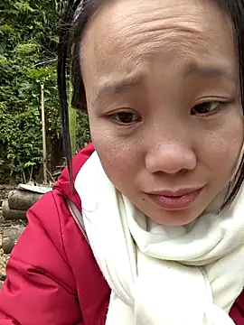 liu-liusexy online show from November 22, 2025, 7:40 am