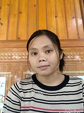 Snapshot of omiu-baby chatting on October 31, 2025, 5:15 am omiu-baby online show from October 31, 2025, 5:15 am