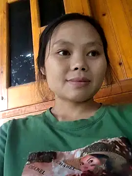 Snapshot of omiu-baby chatting on November 5, 2025, 1:09 am omiu-baby online show from November 5, 2025, 1:09 am