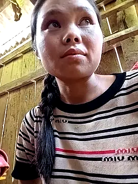 Snapshot of omiu-baby chatting on September 28, 2025, 7:04 am omiu-baby online show from September 28, 2025, 7:04 am