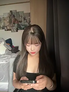 Snapshot of SarahBeii chatting on October 21, 2025, 3:28 am SarahBeii online show from October 21, 2025, 3:28 am