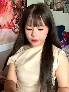 Snapshot of SarahBeii chatting on September 22, 2025, 4:18 am SarahBeii online show from September 22, 2025, 4:18 am