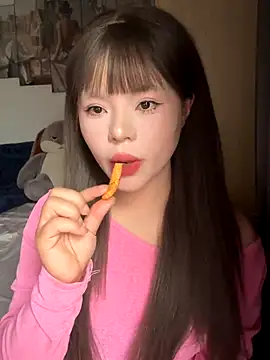 Snapshot of SarahBeii chatting on October 27, 2025, 3:29 am SarahBeii online show from October 27, 2025, 3:29 am