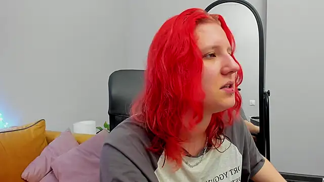 Hailey Foxy online show from April 22, 2026, 11:50 am