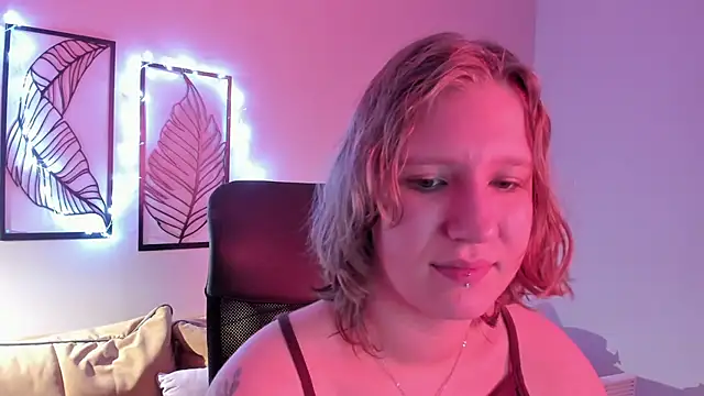 Hailey Foxy online show from November 20, 2025, 9:21 am