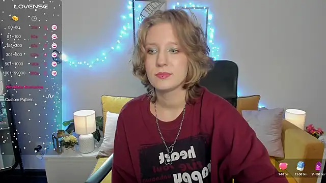 Hailey Foxy online show from October 3, 2025, 8:38 am