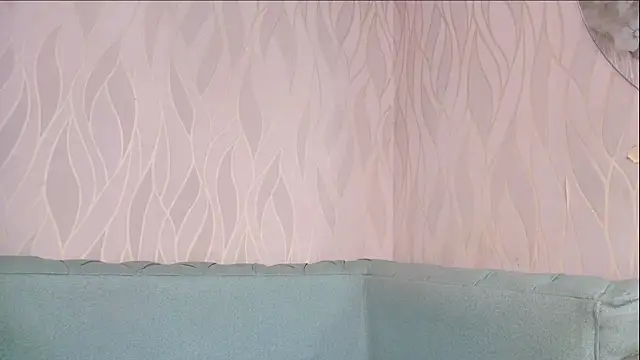 mia scot online show from September 13, 2025, 11:54 am