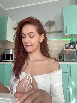 LittleFox    online show from September 11, 2025, 6:35 am