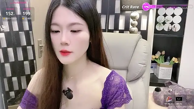 Snapshot of Yueyue-MM chatting on February 4, 2026, 1:33 am Yueyue-MM online show from February 4, 2026, 1:33 am