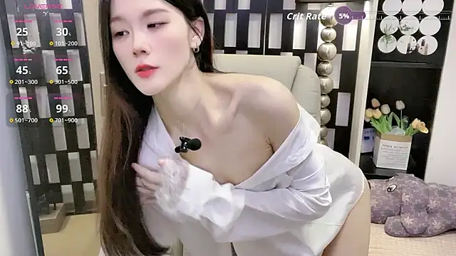 Yueyue-MM online show from March 19, 2026, 1:33 pm