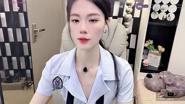 Yueyue-MM online show from May 31, 2026, 2:39 am