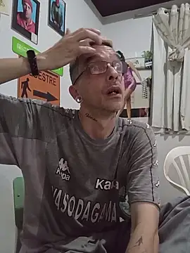 dinho carioca online show from April 13, 2026, 6:56 pm