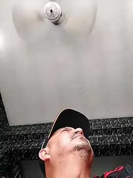 andrerj22 online show from October 29, 2025, 4:28 pm