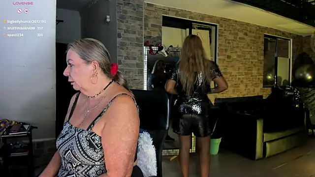 Snapshot of _SARAI_DUPONT chatting on June 7, 2026, 1:00 am SARAI DUPONT online show from June 7, 2026, 1:00 am