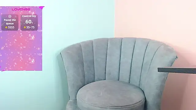 akisha lims26 online show from October 17, 2025, 1:35 pm