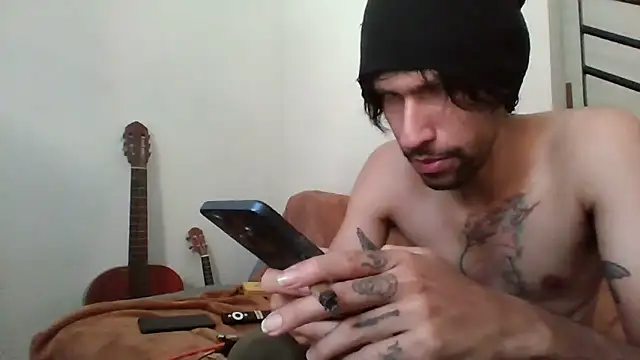 Snapshot of Alejandro92_cali chatting on June 10, 2026, 5:03 pm Alejandro92 cali online show from June 10, 2026, 5:03 pm