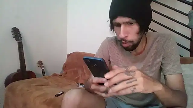 Snapshot of Alejandro92_cali chatting on June 26, 2026, 2:23 pm Alejandro92 cali online show from June 26, 2026, 2:23 pm