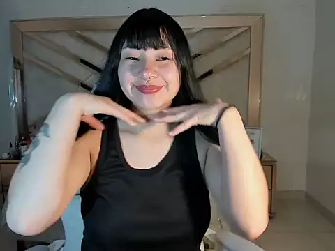 Zulema R1 online show from September 14, 2025, 8:09 pm