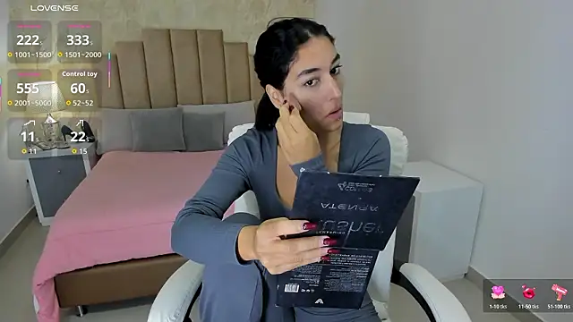 Snapshot of Scarlett_12 chatting on March 3, 2026, 10:55 am Scarlett 12 online show from March 3, 2026, 10:55 am