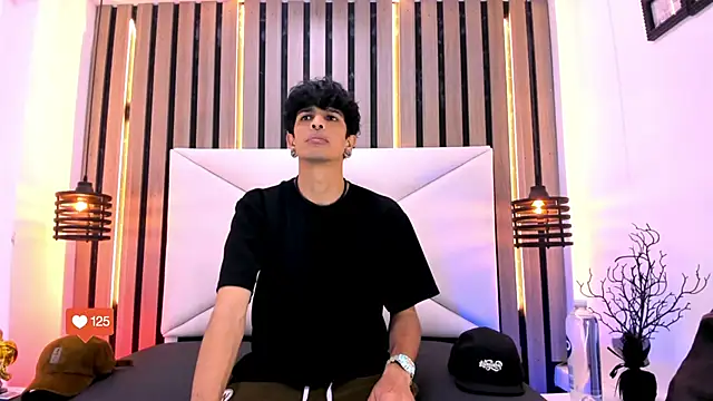 Franvill Trato online show from November 29, 2025, 7:14 pm