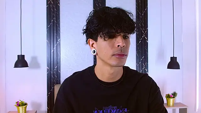 Franvill Trato online show from September 23, 2025, 7:10 pm