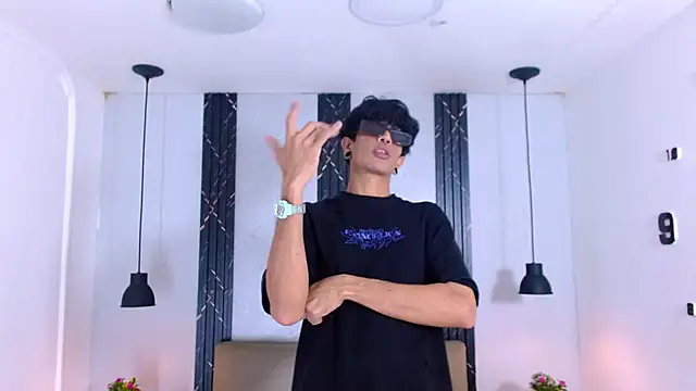 Franvill Trato online show from November 26, 2025, 7:25 pm