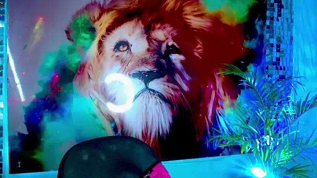 Cristal Gem1 online show from September 10, 2025, 6:07 pm