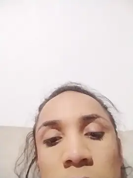 Cristal Gem1 online show from September 29, 2025, 7:48 am