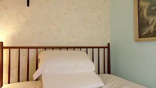 sicklitgirl online show from October 9, 2025, 6:30 pm