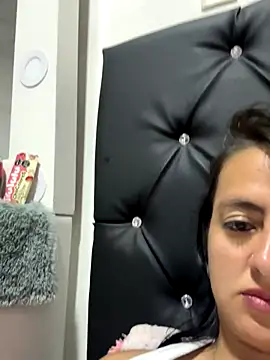 salo-rousee online show from October 26, 2025, 7:25 pm